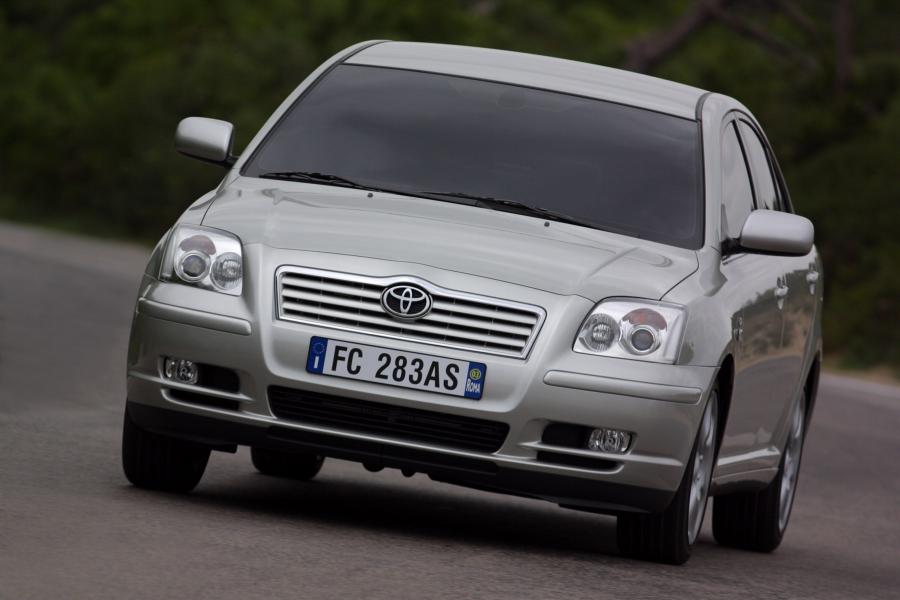  Toyota Avensis 2003 года  (фото 98 из 114)